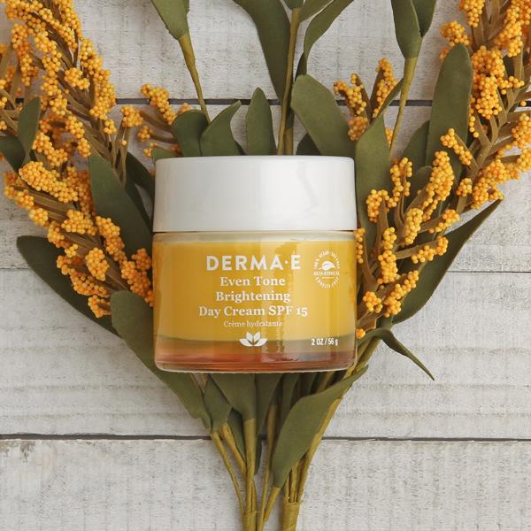 Even Tone Brightening Day Cream SPF 15